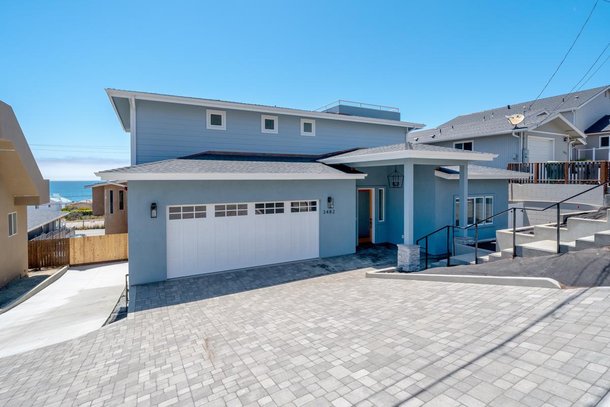 NEWLY CONSTRUCTED COASTAL HOME