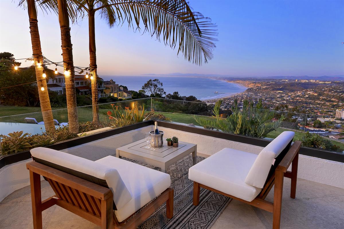 PRIVATE LA JOLLA HILLTOP ESTATE WITH PANORAMIC OCEAN VIEWS California Luxury Homes Mansions