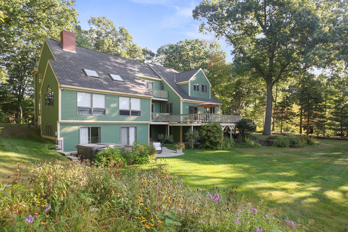 SPACIOUS CONTEMPORARY ON FOUR ACRES