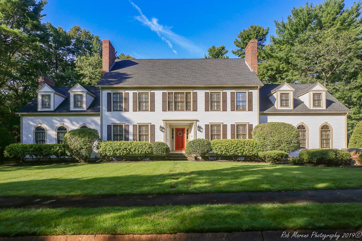 GRACIOUS AND SOPHISTICATED COLONIAL