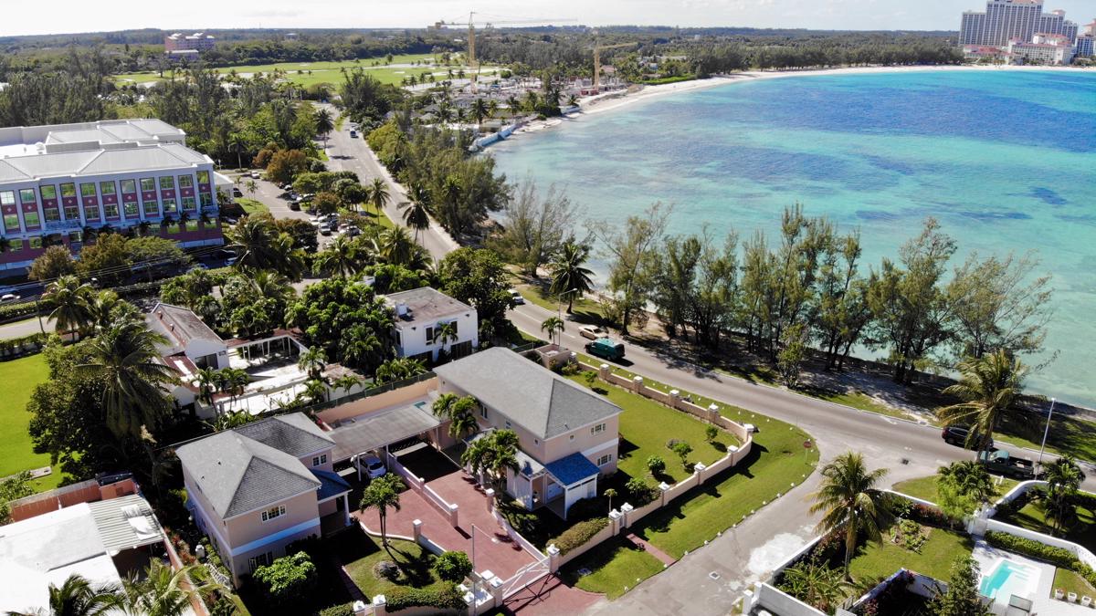 UNIQUE PROPERTY ON WEST BAY STREET