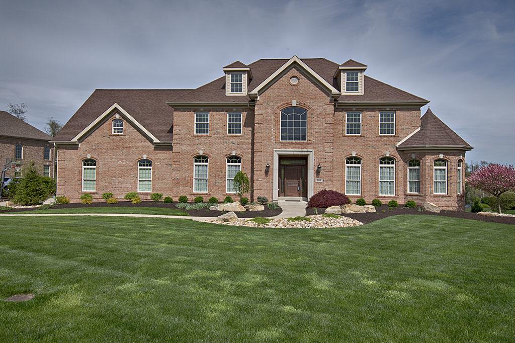 A SPECTACULAR HOME IN THE HEART OF PETERS TWP. Pennsylvania Luxury