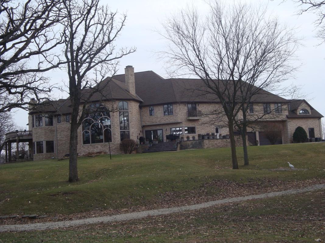 VERY SECLUDED GRAND PROPERTY Illinois Luxury Homes Mansions For