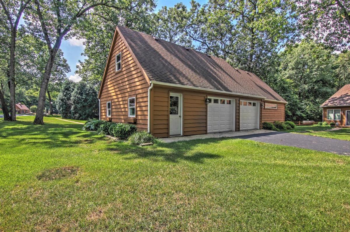 LOVELY LAKE VILLAGE PROPERTY Indiana Luxury Homes Mansions For Sale