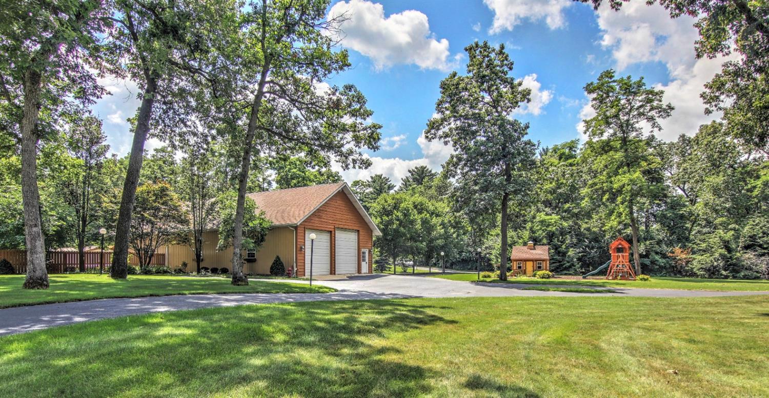 LOVELY LAKE VILLAGE PROPERTY Indiana Luxury Homes Mansions For Sale