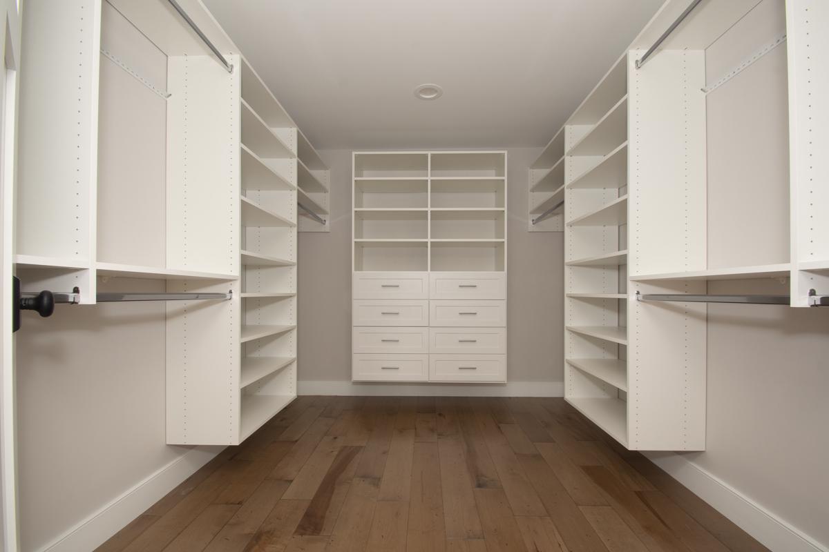 WATERFRONT LUXURY LIVING ON COHASSET HARBOR Massachusetts Luxury