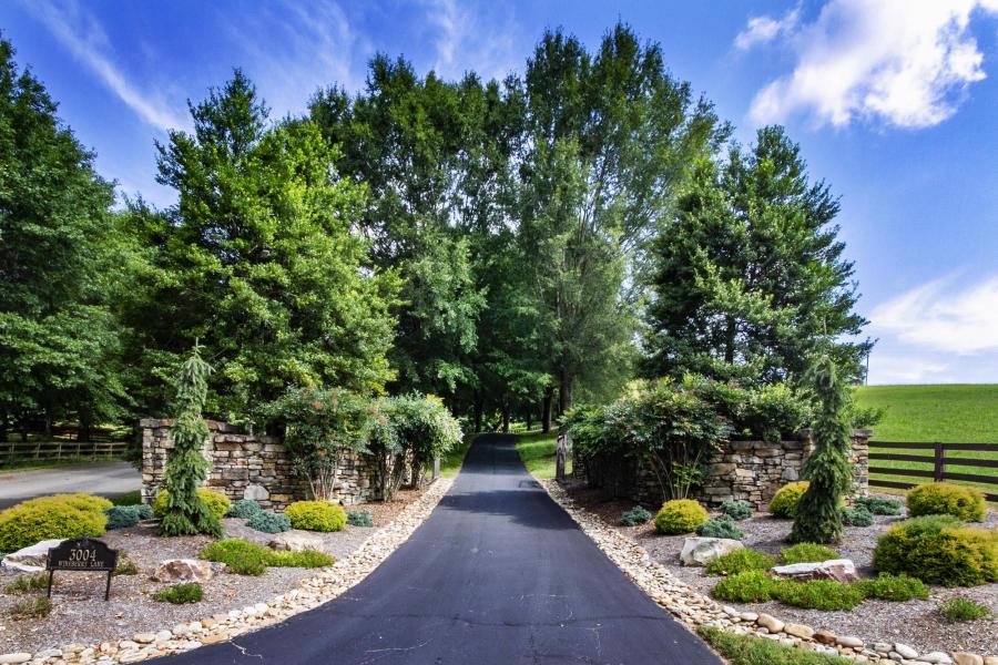 GATED 40 ACRE ESTATE Tennessee Luxury Homes Mansions For Sale Luxury Portfolio