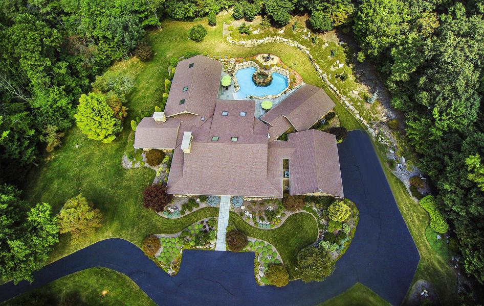 GATED 40 ACRE ESTATE Tennessee Luxury Homes Mansions For Sale