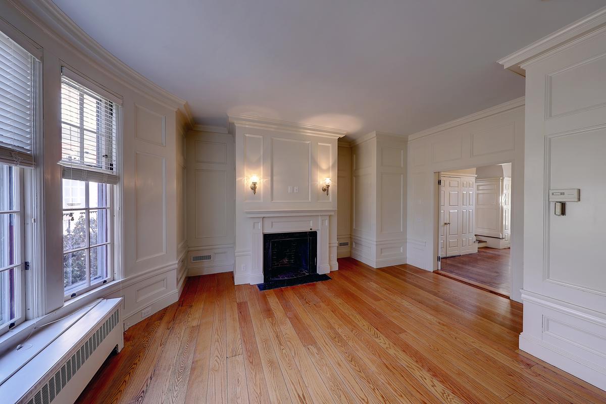 托马斯·L。哈尔西屋 luxury properties