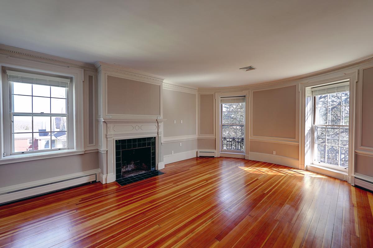 托马斯·L。哈尔西屋 luxury properties