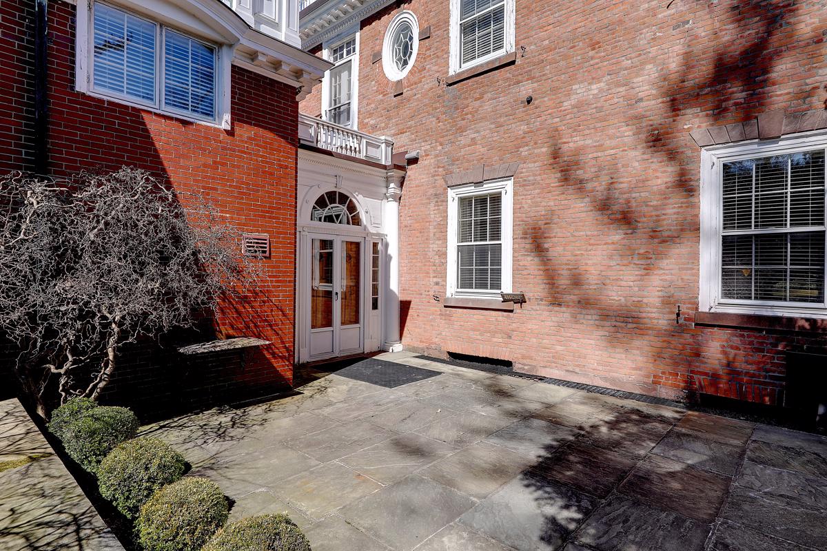 Mansions in 托马斯·L。哈尔西屋