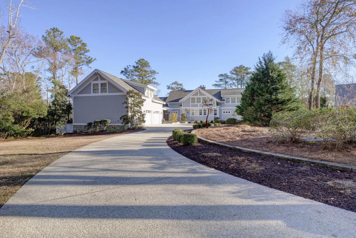 HOME ON A PRIVATE CULDESAC North Carolina Luxury Homes Mansions
