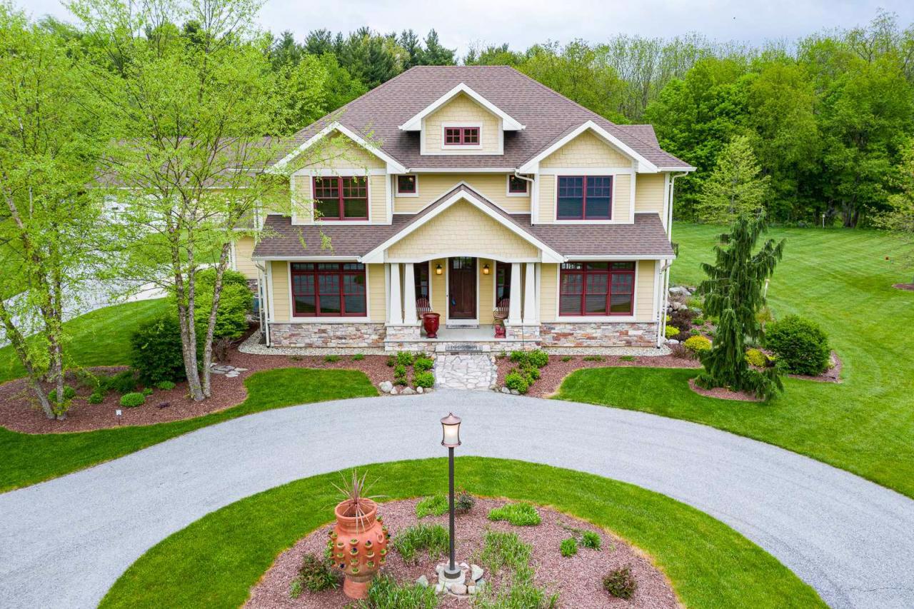 COUNTRYSIDE COMFORT IN NEW CARLISLE Indiana Luxury Homes Mansions