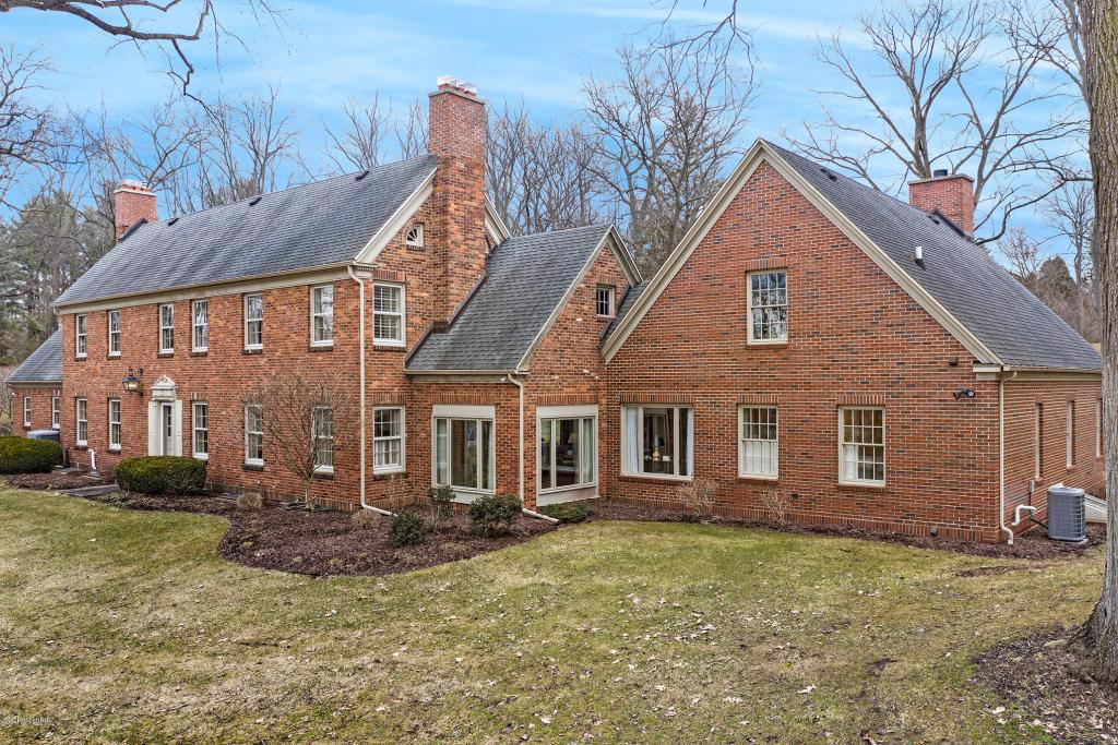 Southwest Michigan Waterfront Estate 26937 Dutch Settlement Street