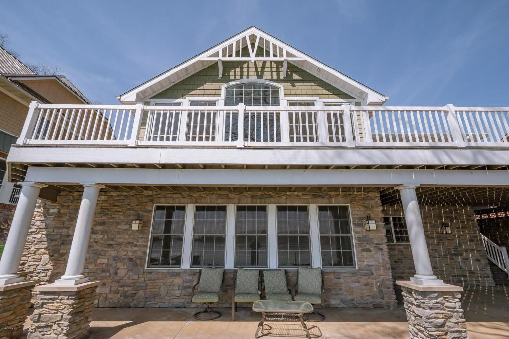 CUSTOM BUILT HOME ON DIAMOND LAKE Michigan Luxury Homes Mansions