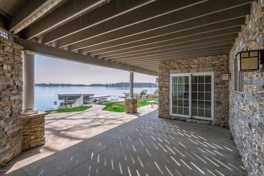 CUSTOM BUILT HOME ON DIAMOND LAKE Michigan Luxury Homes Mansions For Sale Luxury Portfolio