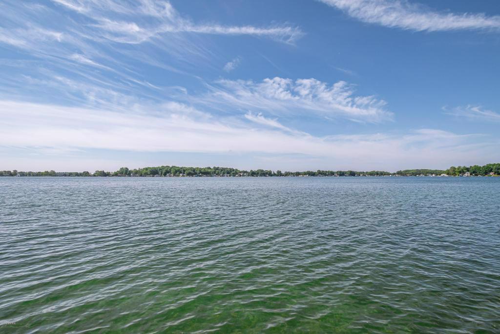 CUSTOM BUILT HOME ON DIAMOND LAKE Michigan Luxury Homes Mansions For Sale Luxury Portfolio