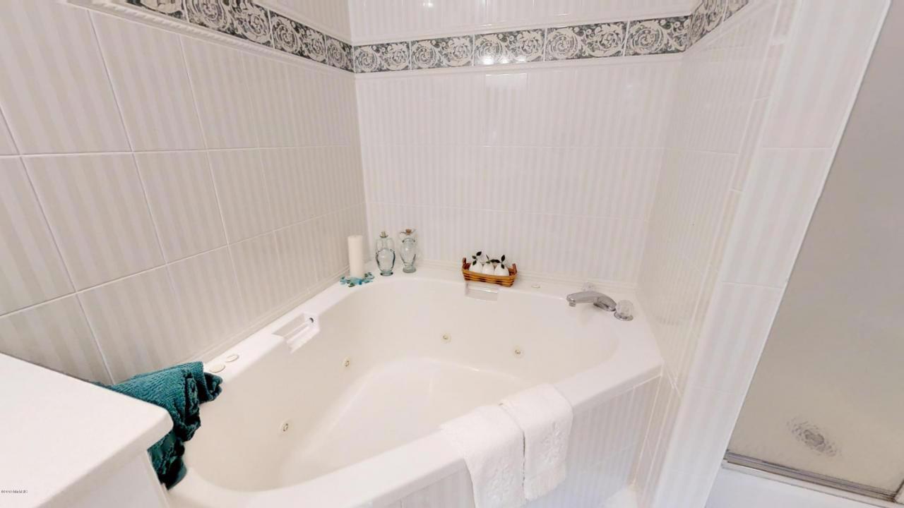 SPECTACULAR MAGICIAN LAKE HOME Michigan Luxury Homes Mansions For