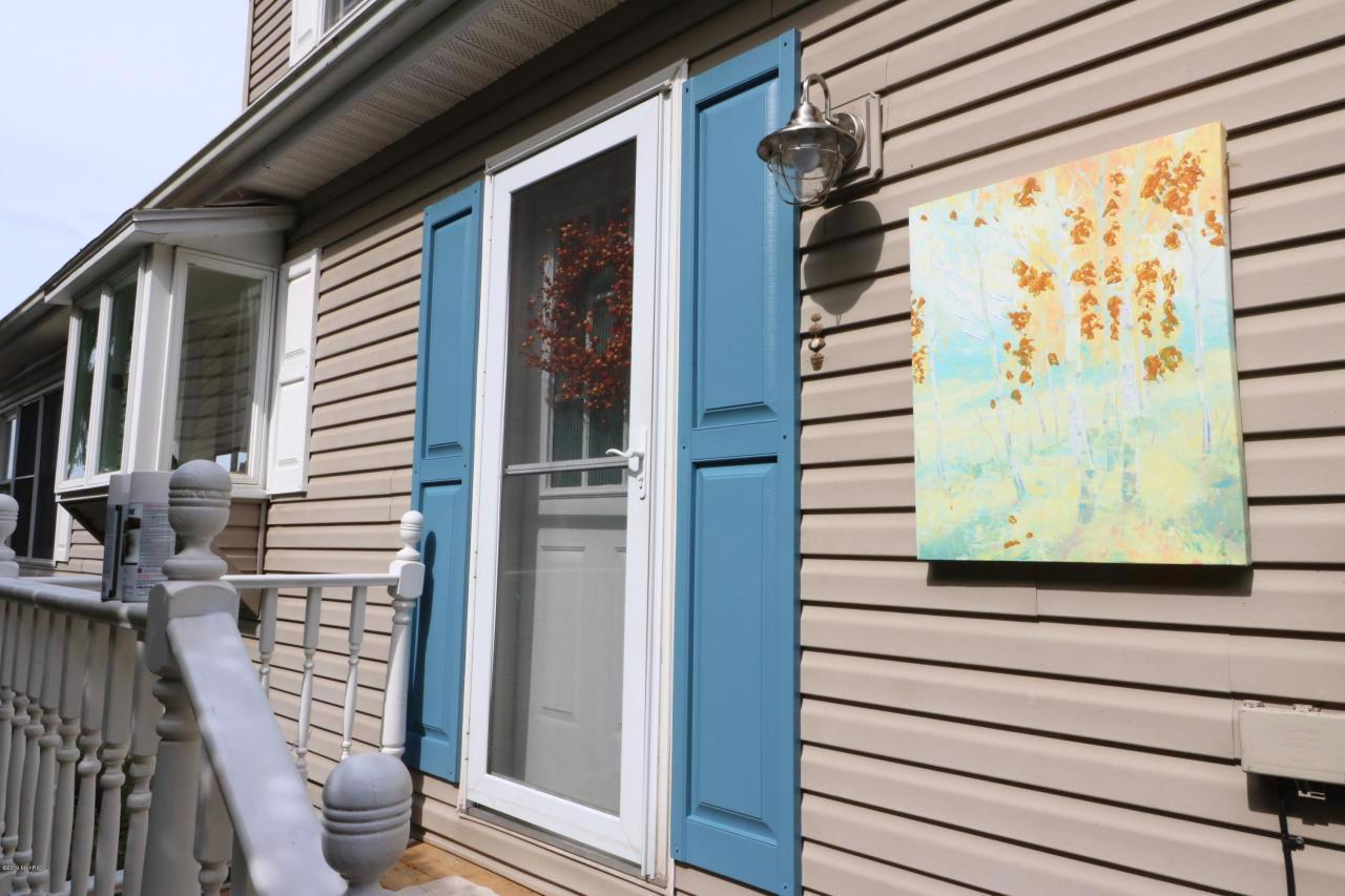 SPECTACULAR MAGICIAN LAKE HOME Michigan Luxury Homes Mansions For