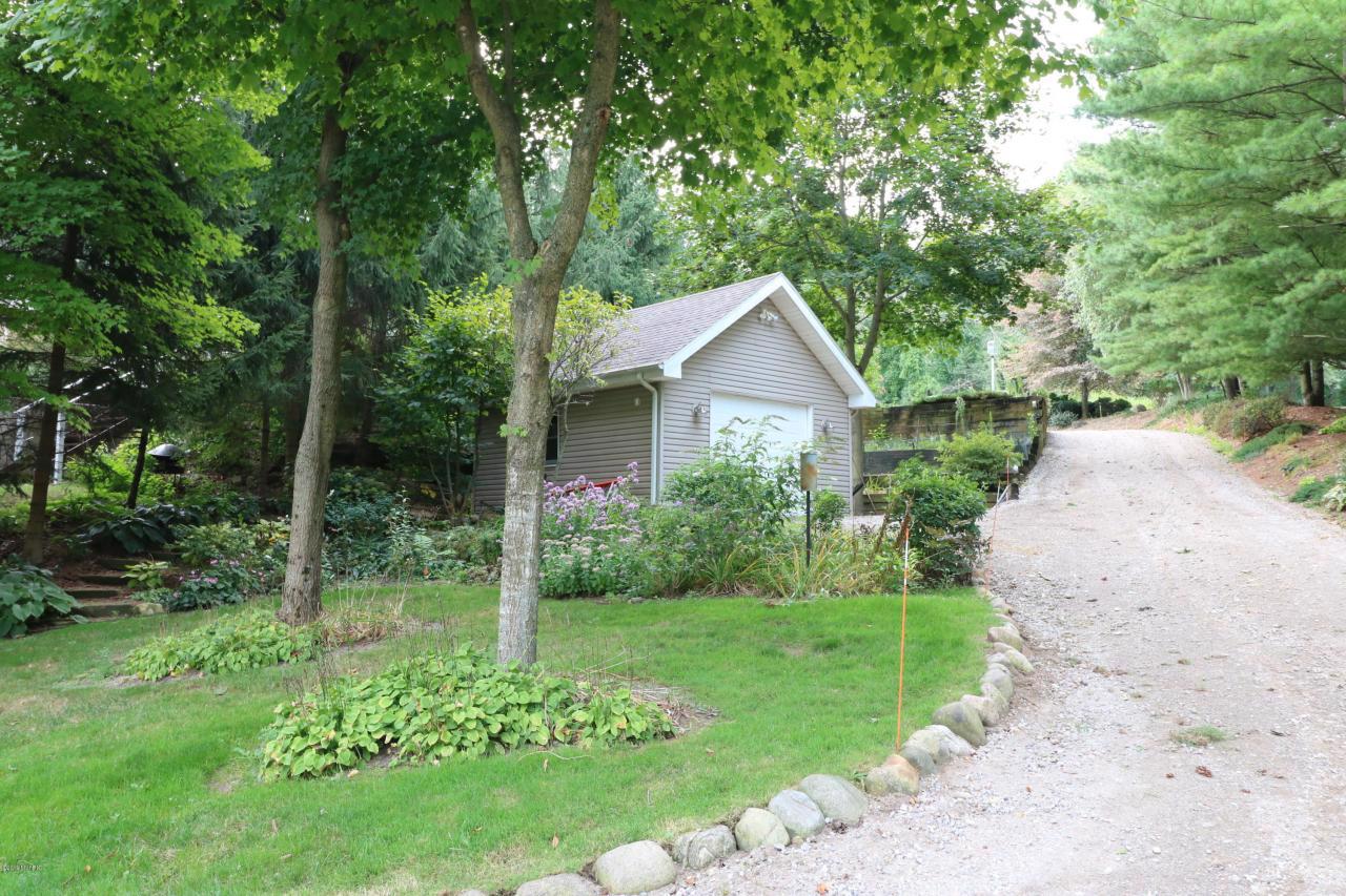 SPECTACULAR MAGICIAN LAKE HOME Michigan Luxury Homes Mansions For