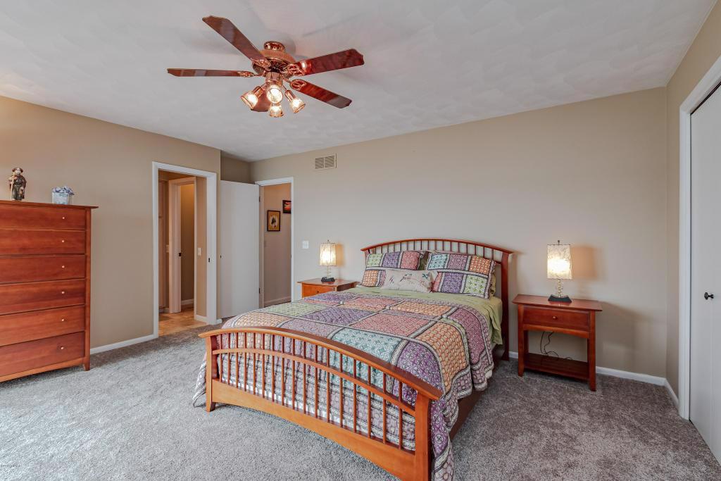 IMMACULATE HOME ON DIAMOND LAKE Michigan Luxury Homes Mansions For