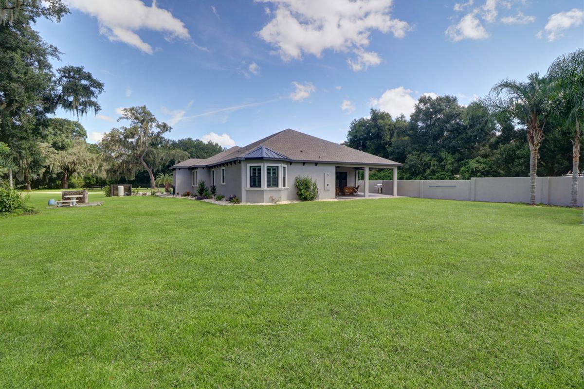 ESTATE HOME IN LOVELY VALRICO Florida Luxury Homes Mansions For