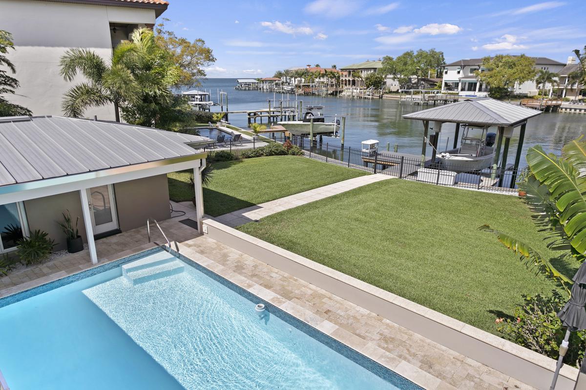 SOUTH TAMPA WATERFRONT POOL HOME Florida Luxury Homes Mansions For