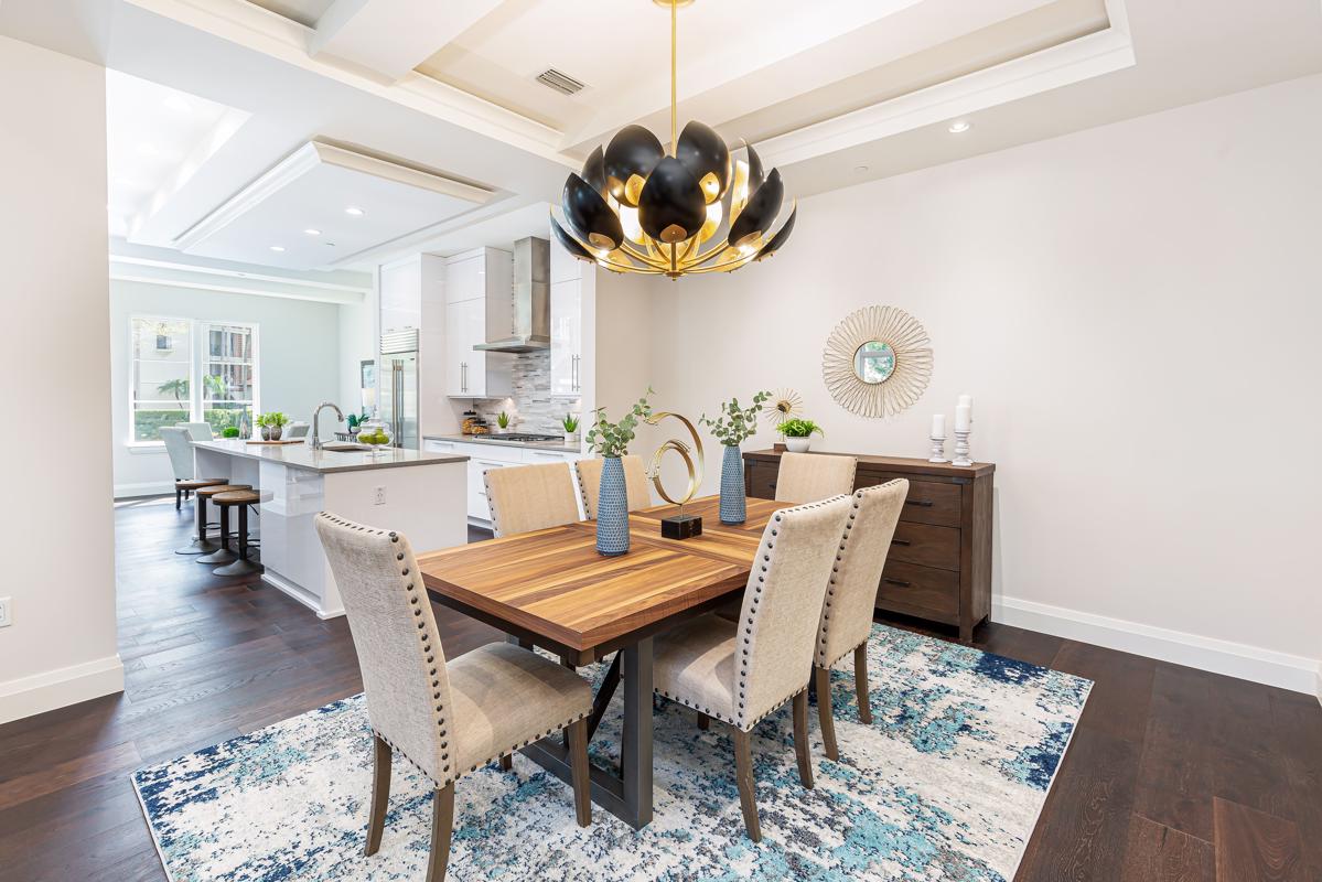 LUXURIOUS LIVING IN PRESTIGIOUS COMMUNITY