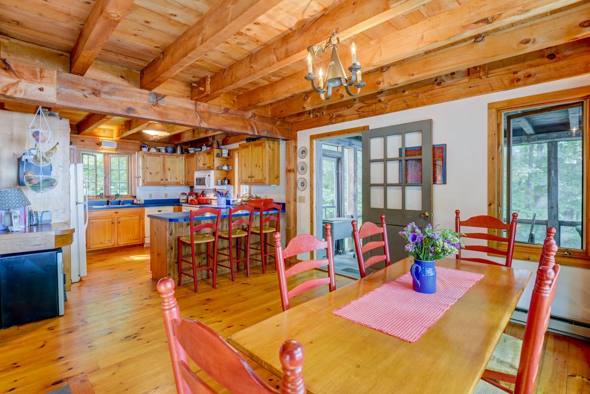 HIDDEN PINES ON SQUAM LAKE New Hampshire Luxury Homes Mansions For