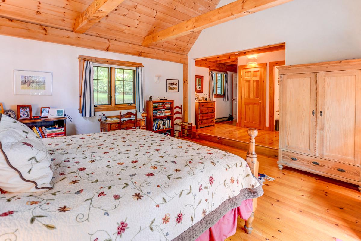 HIDDEN PINES ON SQUAM LAKE New Hampshire Luxury Homes Mansions For