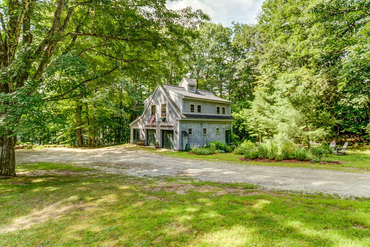 HIDDEN PINES ON SQUAM LAKE New Hampshire Luxury Homes Mansions For