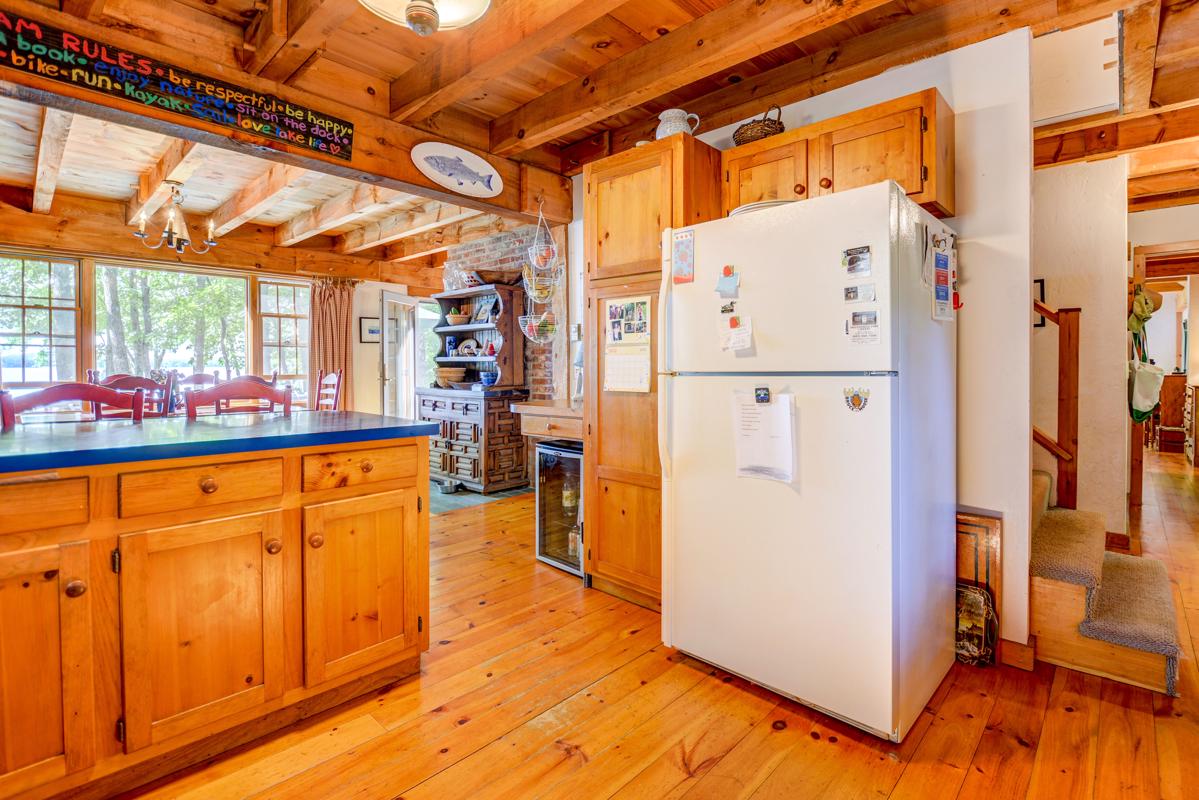 HIDDEN PINES ON SQUAM LAKE New Hampshire Luxury Homes Mansions For