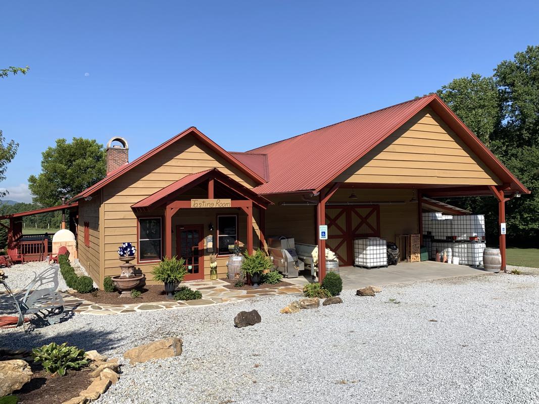 12 SPIES VINEYARDS AND FARM Luxury Homes Mansions For Sale