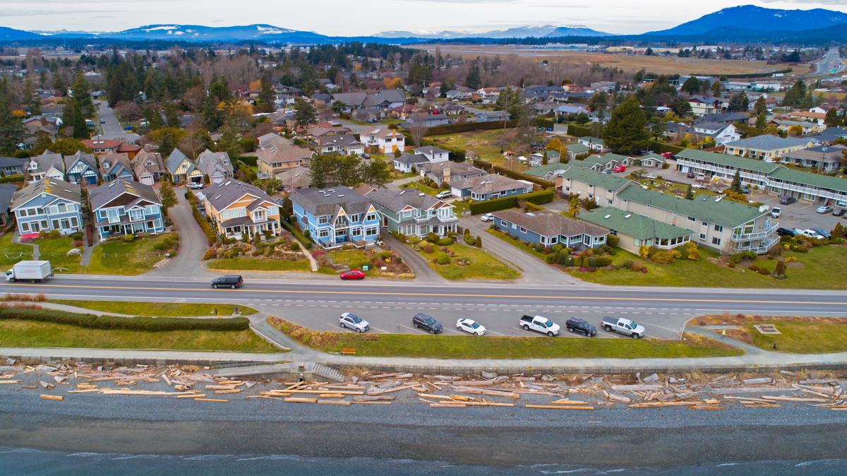 EXCEPTIONAL FAMILY HOME IN SIDNEY British Columbia Luxury Homes