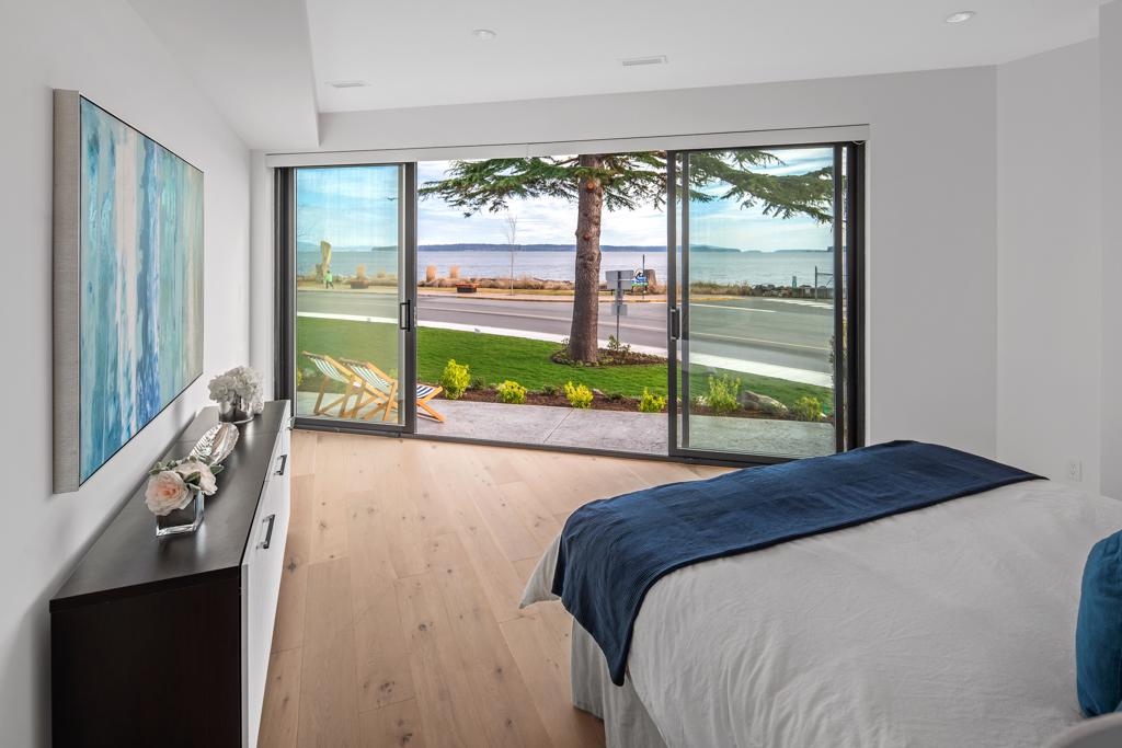 LUXURIOUS LIVING IN SIDNEY BY THE SEA British Columbia Luxury Homes