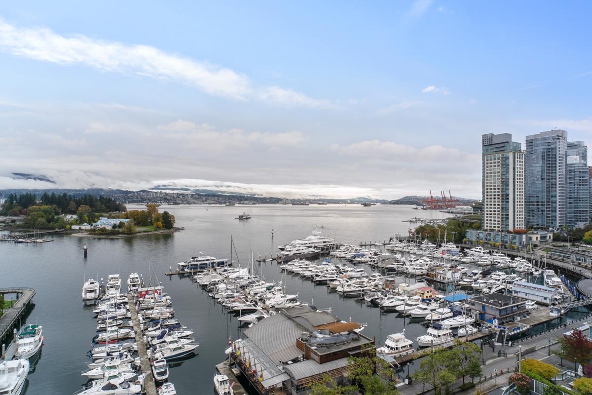 BREATHTAKING WATERFRONT COAL HARBOR CONDO