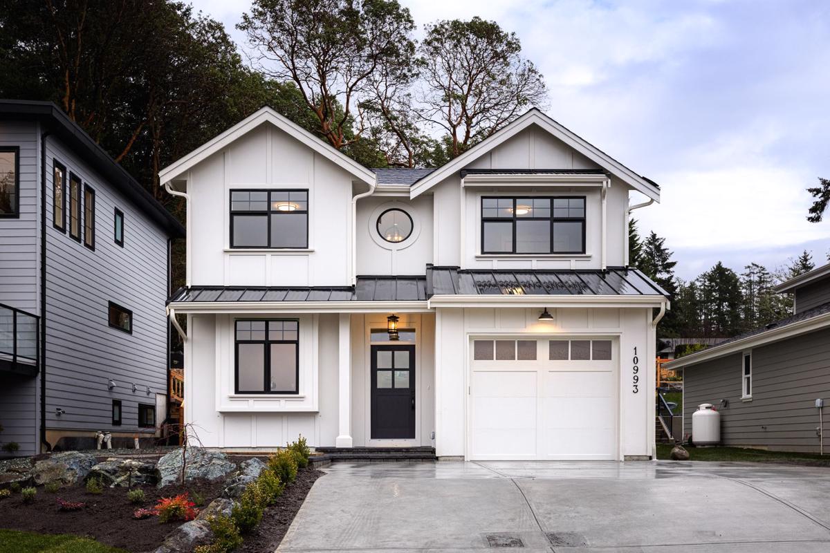 BRAND NEW DEEP COVE HOME British Columbia Luxury Homes