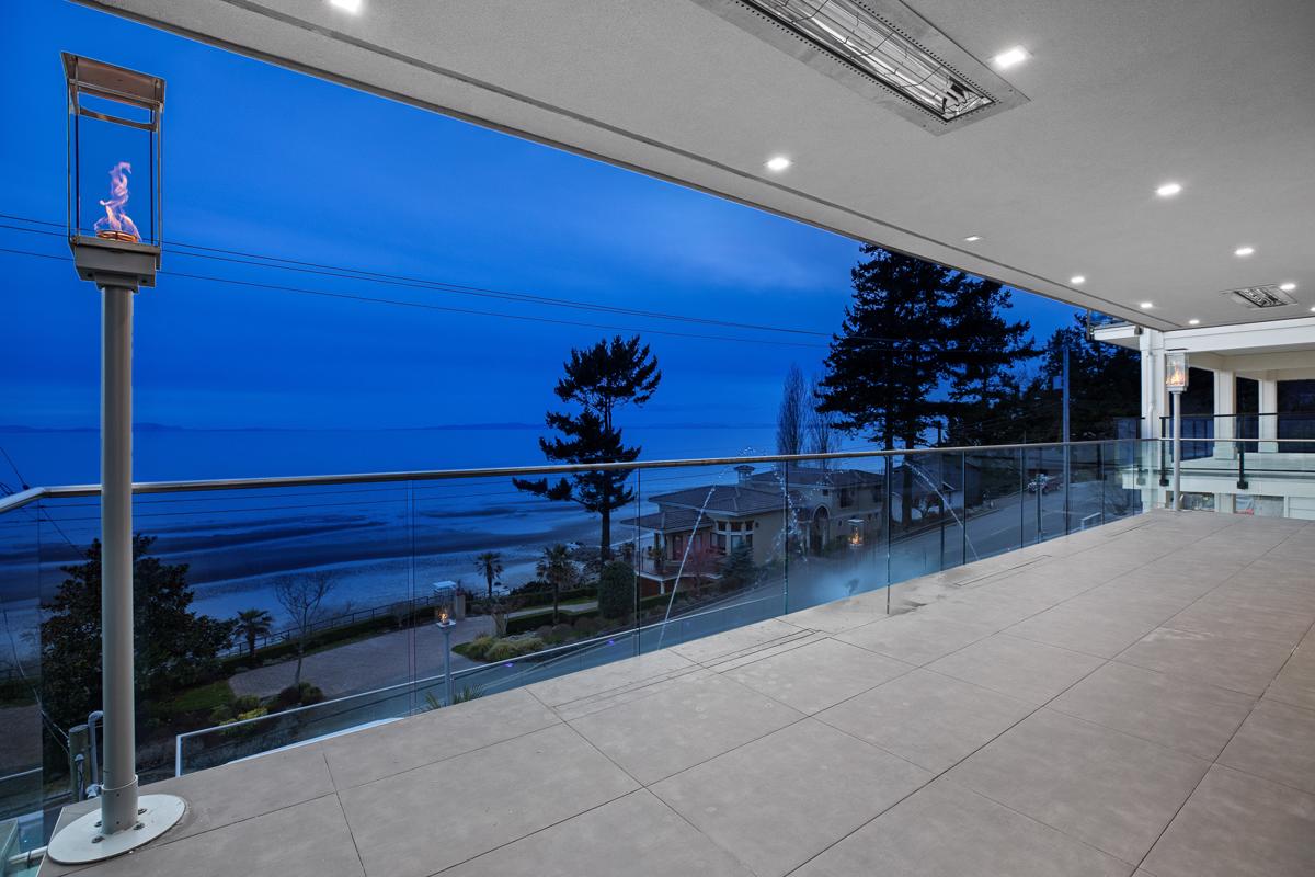 WATERFRONT MODERN MASTERPIECE IN WHITE ROCK British Columbia Luxury