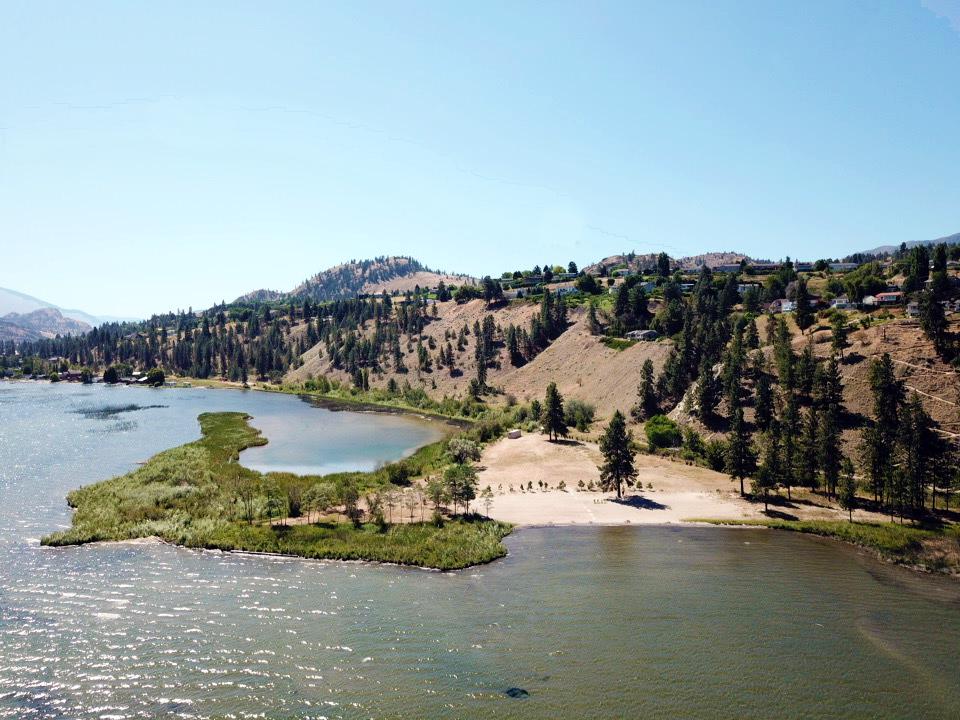 SPECTACULAR LAKEFRONT LAND British Columbia Luxury Homes Mansions