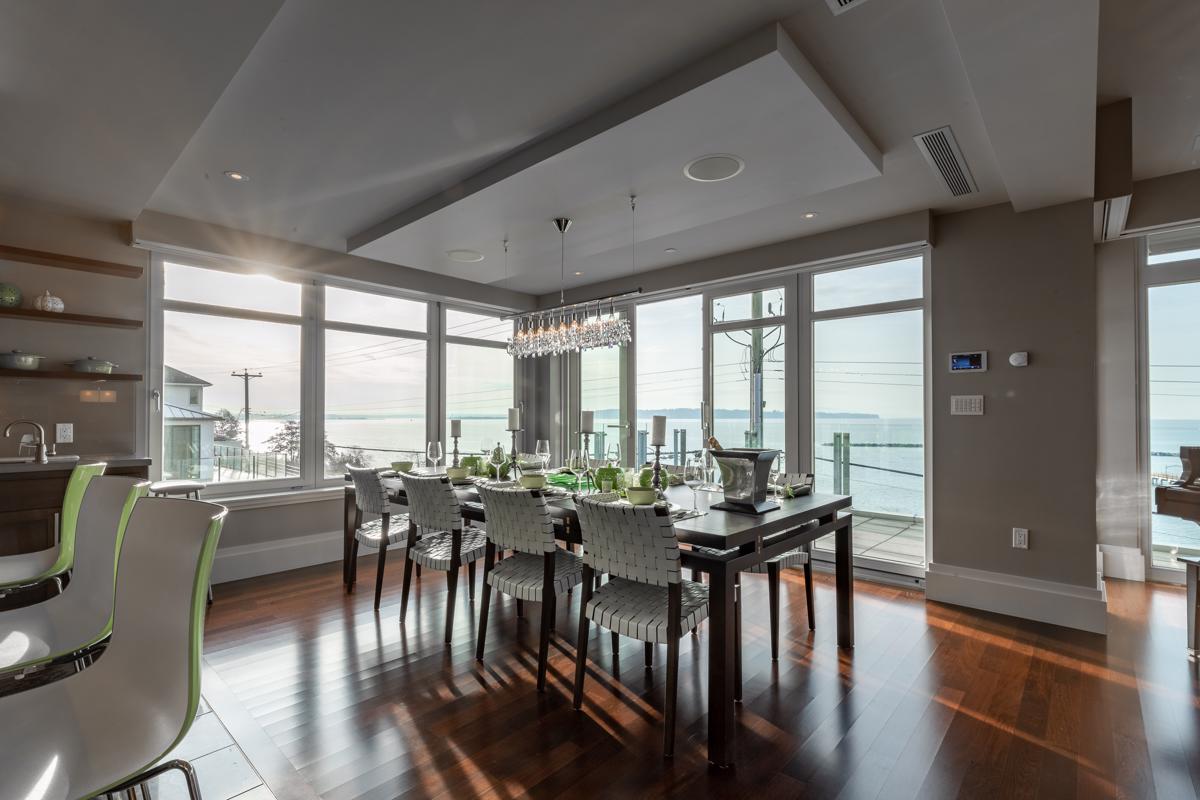 LUXURIOUS WHITE ROCK PENTHOUSE WITH BREATHTAKING PANORAMIC VIEWS