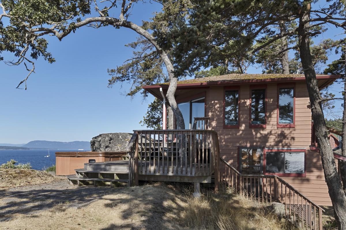 Stunning Waterfront Property British Columbia Luxury Homes Mansions For Sale Luxury Portfolio