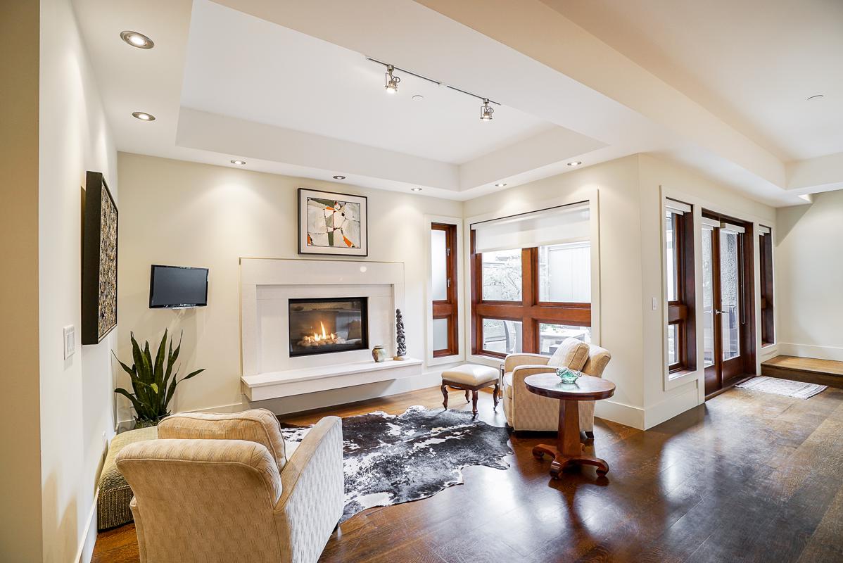 STUNNING HALF DUPLEX IN IMMACULATE CONDITION British Columbia Luxury Homes Mansions For Sale STUNNING HALF DUPLEX IN IMMACULATE CONDITION British Columbia Luxury Homes Mansions For Sale