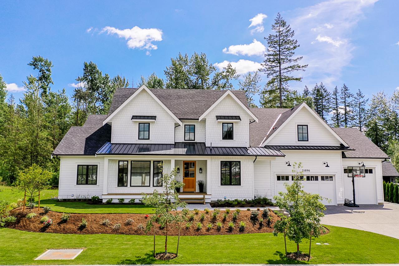 COUNTRY LIVING AT ITS FINEST British Columbia Luxury Homes Mansions