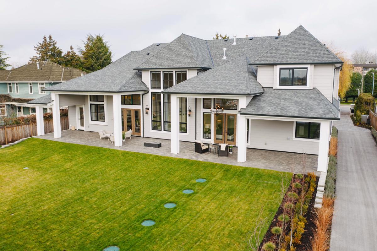 STUNNING NEW COUNTRY ESTATE IN SOUTH RICHMOND British Columbia Luxury