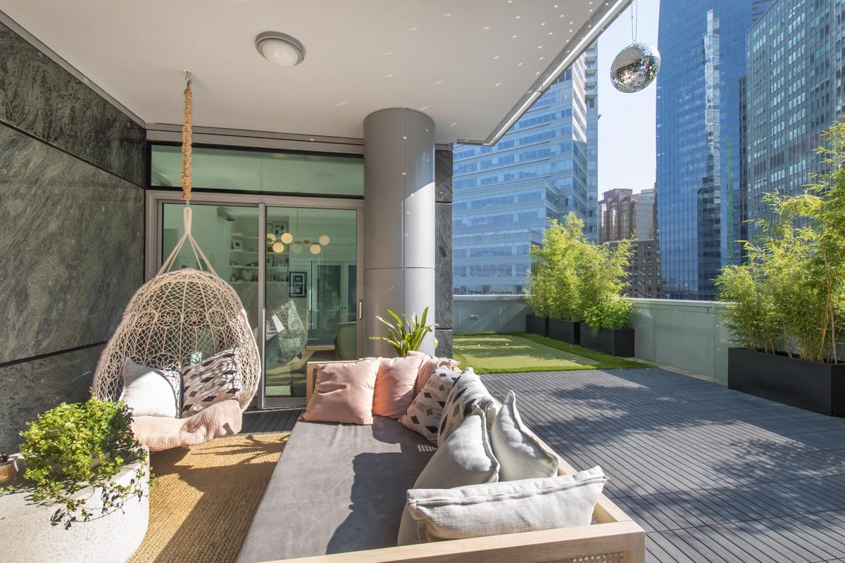 THE MOST PRESTIGIOUS MASTERPIECE IN COAL HARBOUR British Columbia