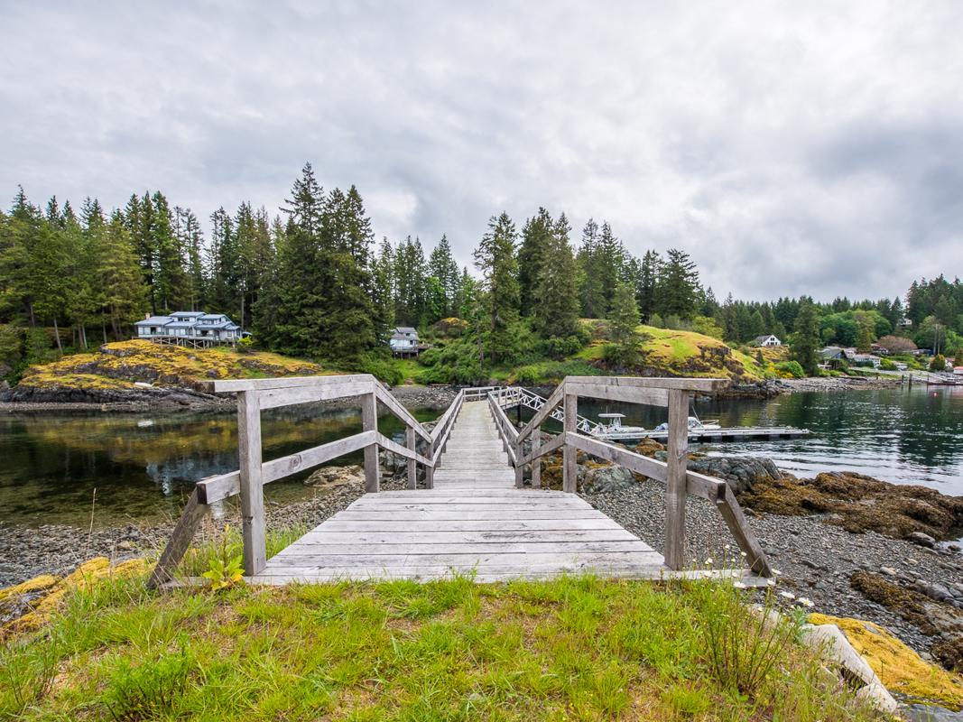 SPECTACULAR QUATHIASKI COVE British Columbia Luxury Homes Mansions