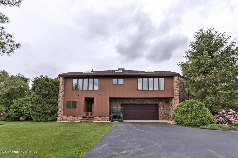 OUTSTANDING LAKEFRONT PROPERTY Pennsylvania Luxury Homes Mansions