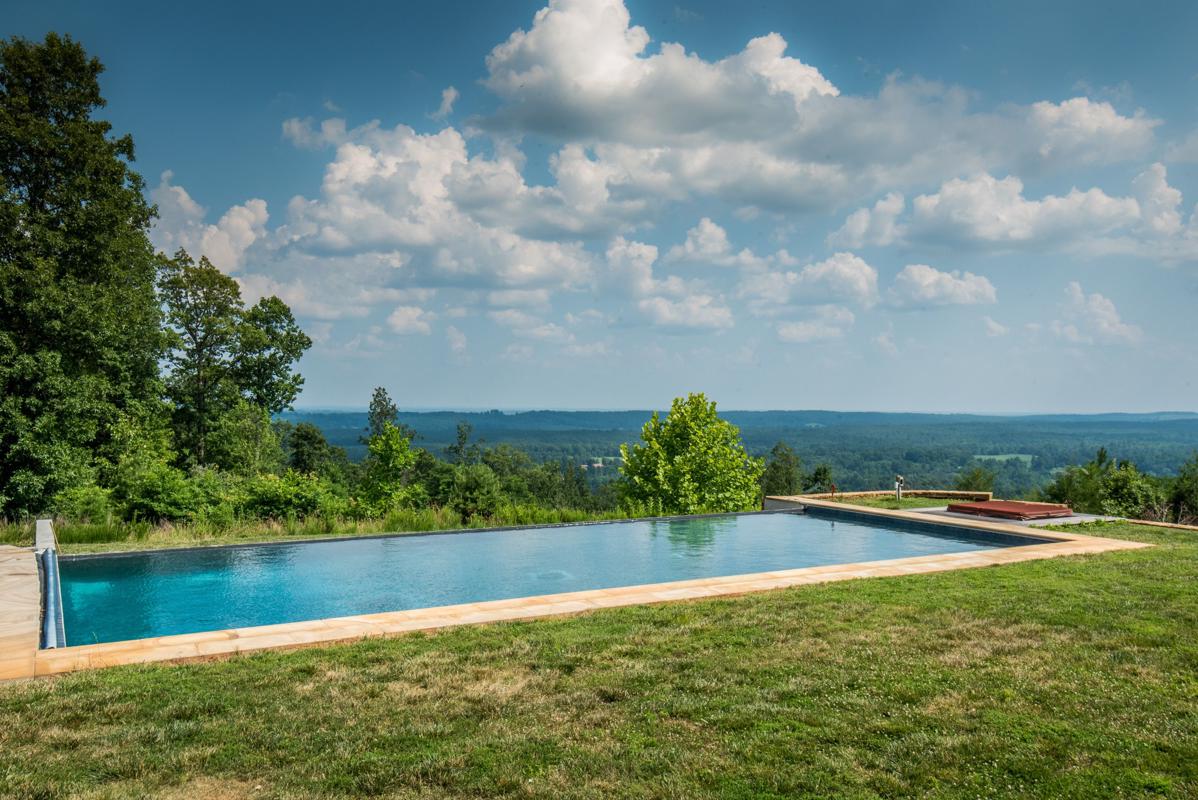 MOUNTAIN TOP FAMILY COMPOUND Virginia Luxury Homes Mansions For