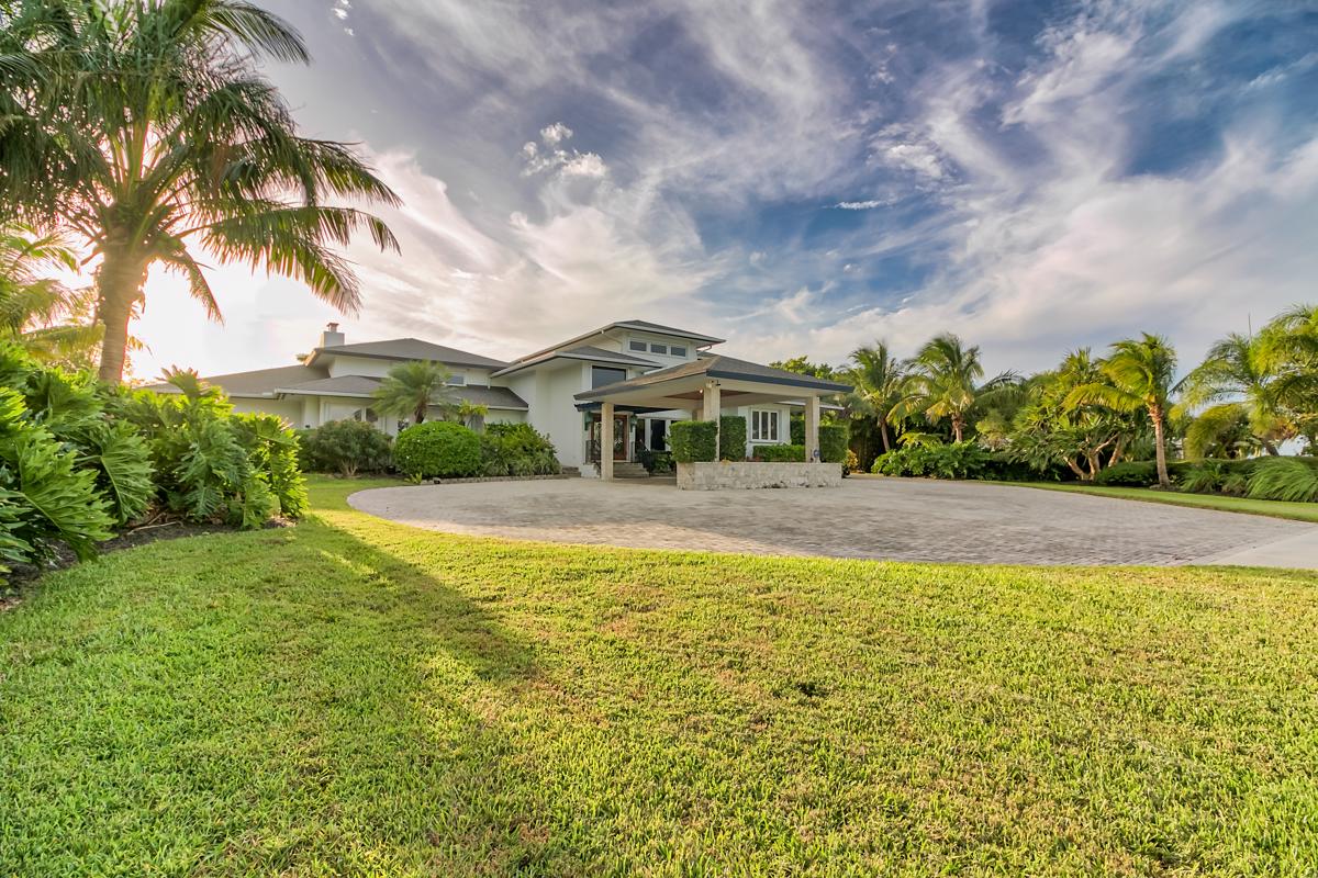INTRACOASTAL ESTATE ON 10 ACRES