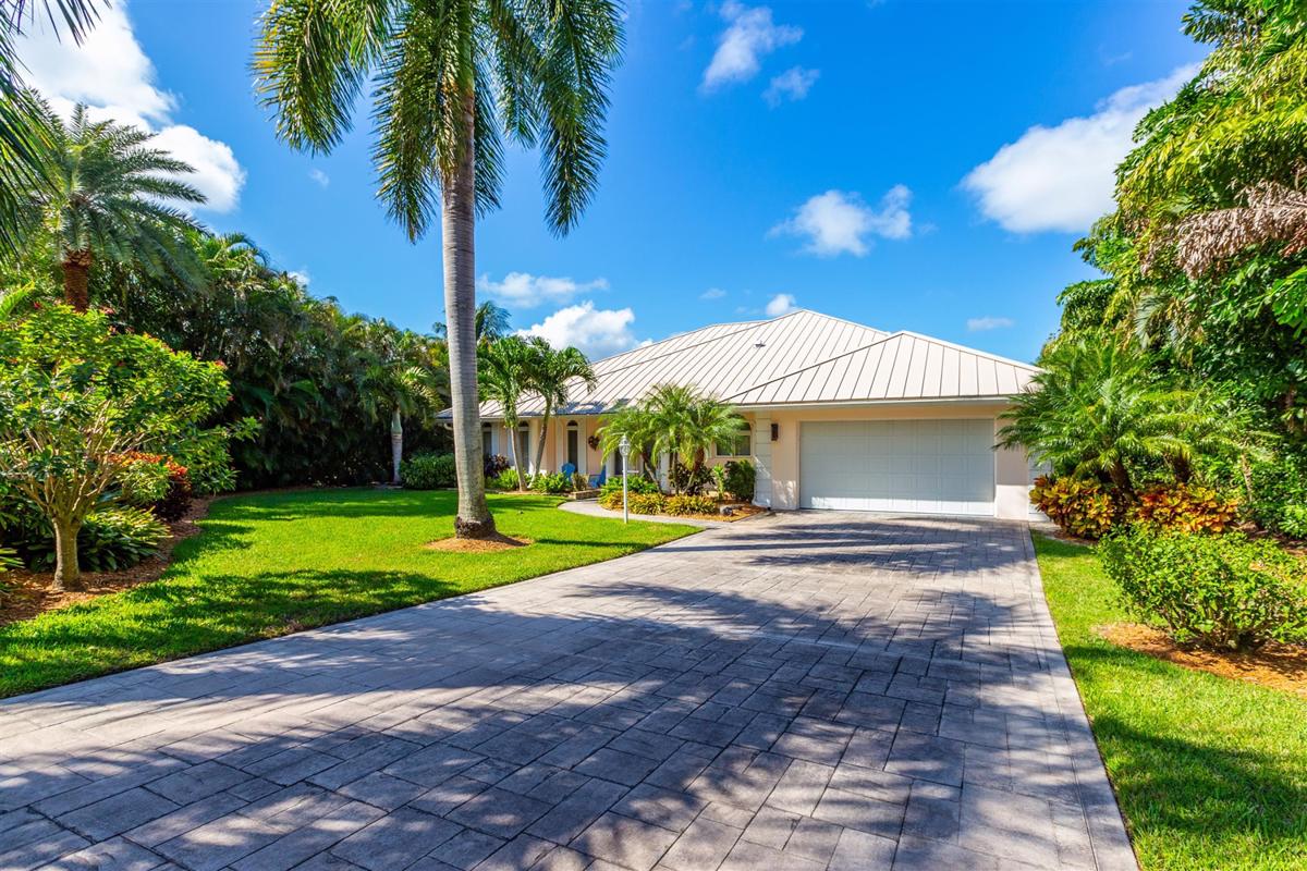 UNDERSTATED ELEGANCE ON THE ST. LUCIE Florida Luxury Homes Mansions For Sale Luxury Portfolio